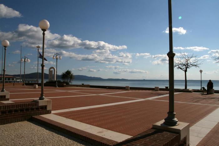 Albergo Golfo ฟอลลอนนีกา ภายนอก รูปภาพ