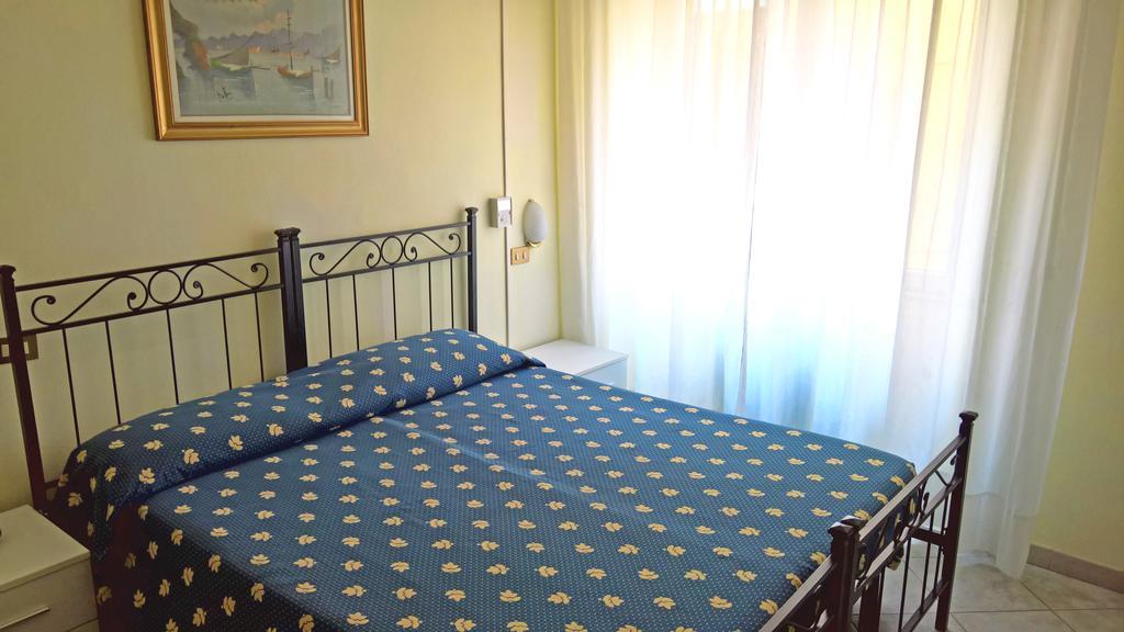 Albergo Golfo ฟอลลอนนีกา ภายนอก รูปภาพ