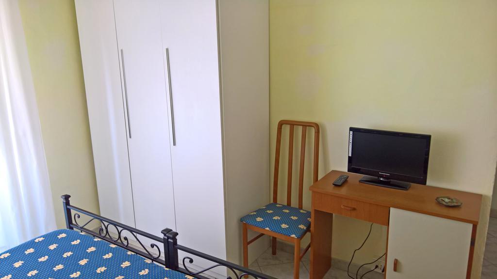 Albergo Golfo ฟอลลอนนีกา ภายนอก รูปภาพ