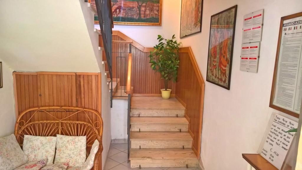 Albergo Golfo ฟอลลอนนีกา ภายนอก รูปภาพ