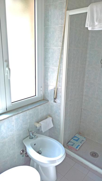 Albergo Golfo ฟอลลอนนีกา ภายนอก รูปภาพ
