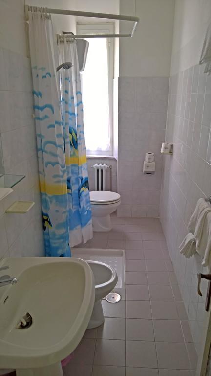 Albergo Golfo ฟอลลอนนีกา ภายนอก รูปภาพ
