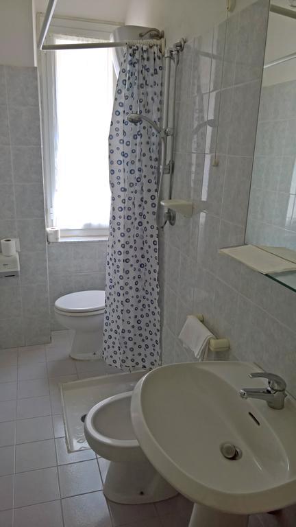 Albergo Golfo ฟอลลอนนีกา ภายนอก รูปภาพ