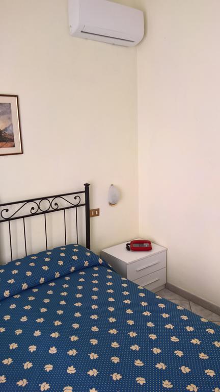 Albergo Golfo ฟอลลอนนีกา ภายนอก รูปภาพ