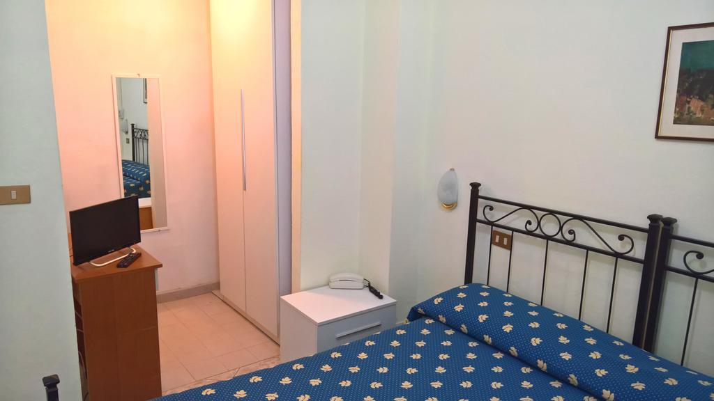 Albergo Golfo ฟอลลอนนีกา ภายนอก รูปภาพ